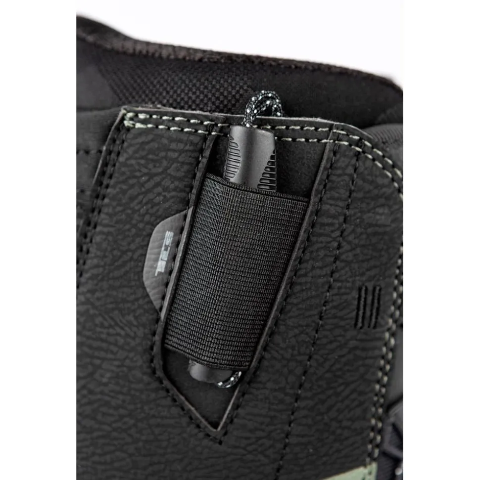 Boots Nitro Venture Step On Tls Shadow-Black