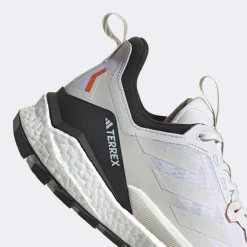 Chaussures de Fast Hiking adidas Terrex Free Hiker 2 Low Crywht Crywht Cblack