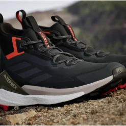 Chaussures de randonnée adidas Terrex Free Hiker 2 Gore-Tex Carbon Grey Six Core Black