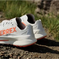 Chaussures de trail adidas Terrex Agravic Speed Ultra Cloud White / Impact Orange / Dash Grey