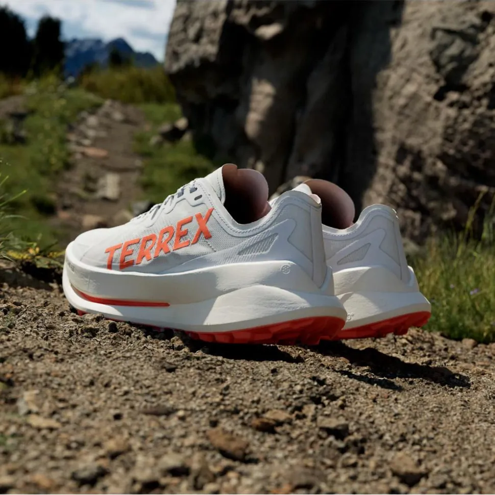 Chaussures de trail adidas Terrex Agravic Speed Ultra Cloud White / Impact Orange / Dash Grey