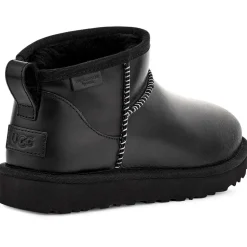 Chaussures UGG W Classic Ultra Mini Leather Regen Black