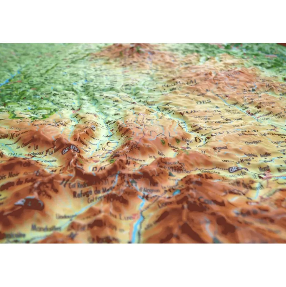 Le Parc Naturel Régional des Volcans d'Auvergne + Cadre