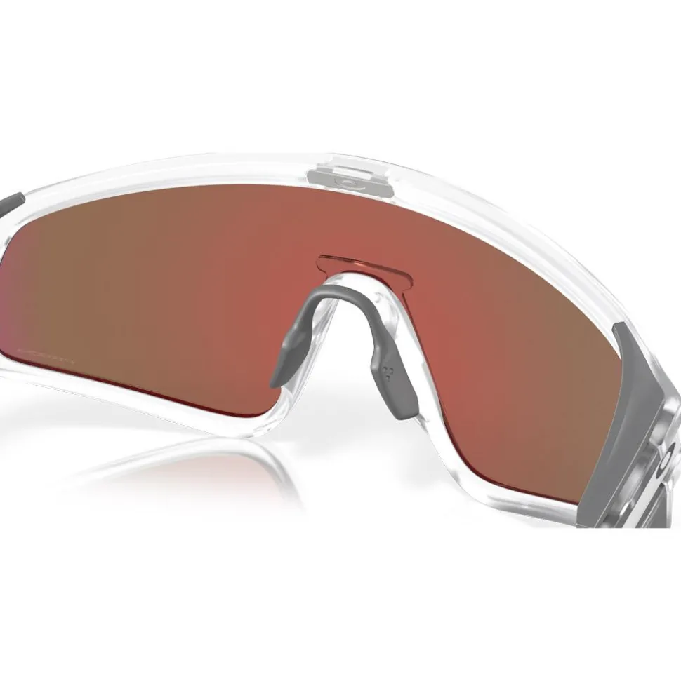 Lunettes de soleil Oakley Latch Panel Matte Clear Prizm Violet