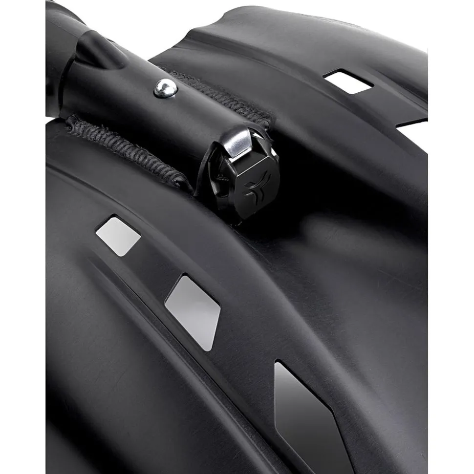 Pelle Arva Axe Black