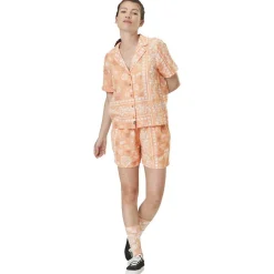 Short Picture Kintha Paisley