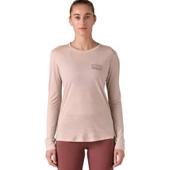 Tee-shirt de rando Patagonia W's Long-Sleeved Capilene Cool Merino Graphic Shirt Fitz Roy Strata Shroom Taupe