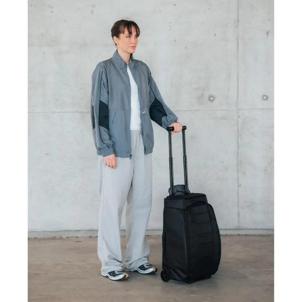 Valise Db Hugger Roller Bag Carry-On 40L Black Out